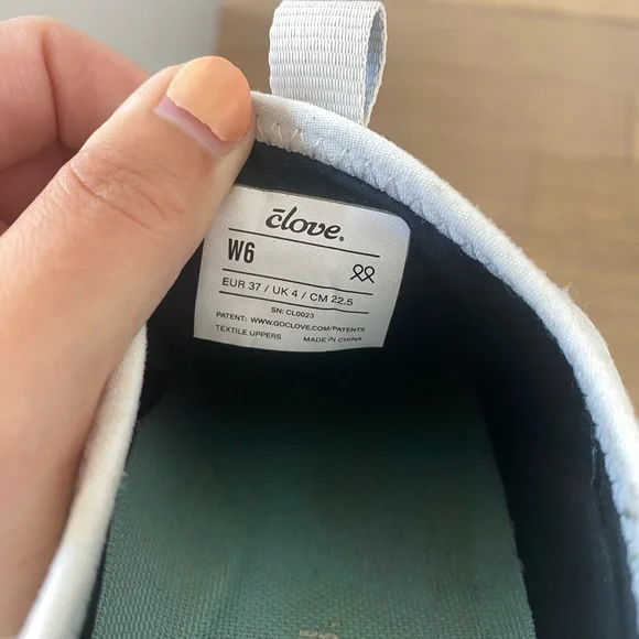 Women’s Clove Nursing Shoes - Picture 9 of 10